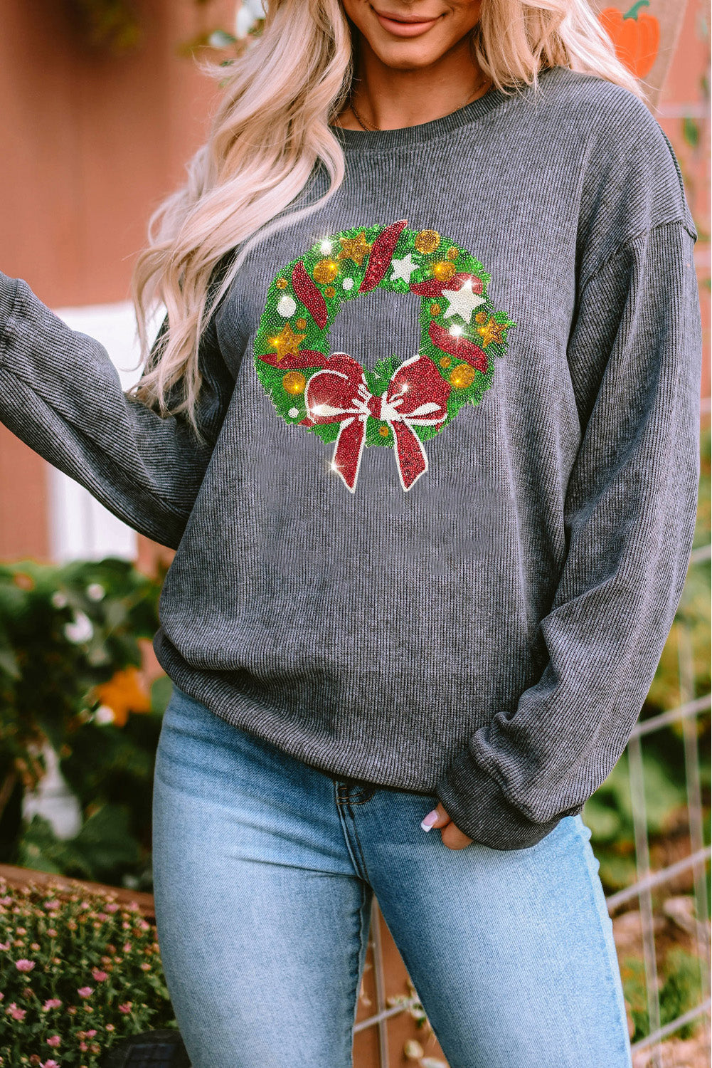 Gray Christmas Wreath Print Corded Pullover Graphic Sweatshirt